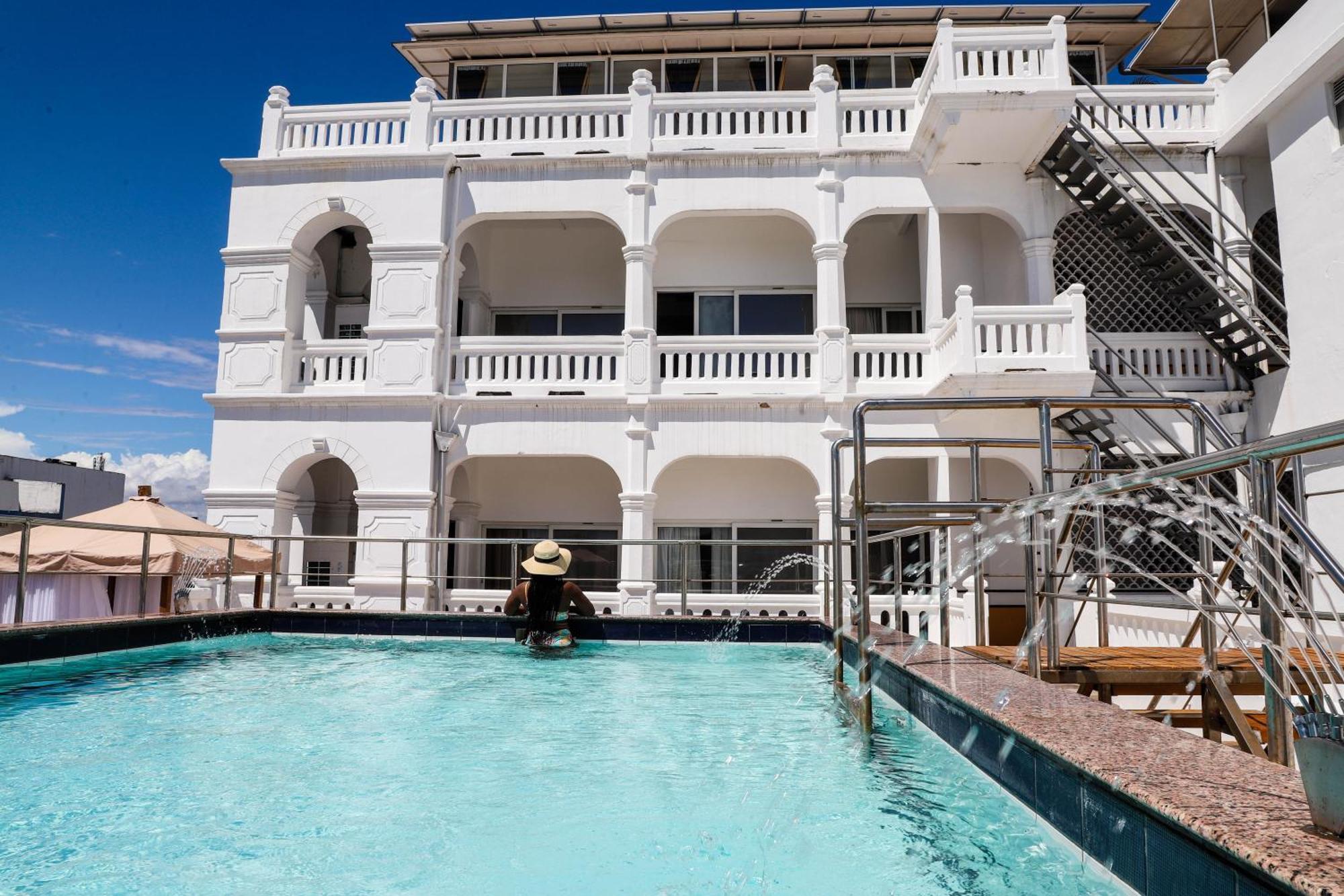 Sentrim Castle Royal Hotel Mombasa Extérieur photo